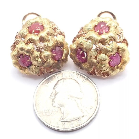 Authentic! Vintage Buccellati 18k Yellow Gold Carved Ruby Flower Earrings - Picture 11 of 12